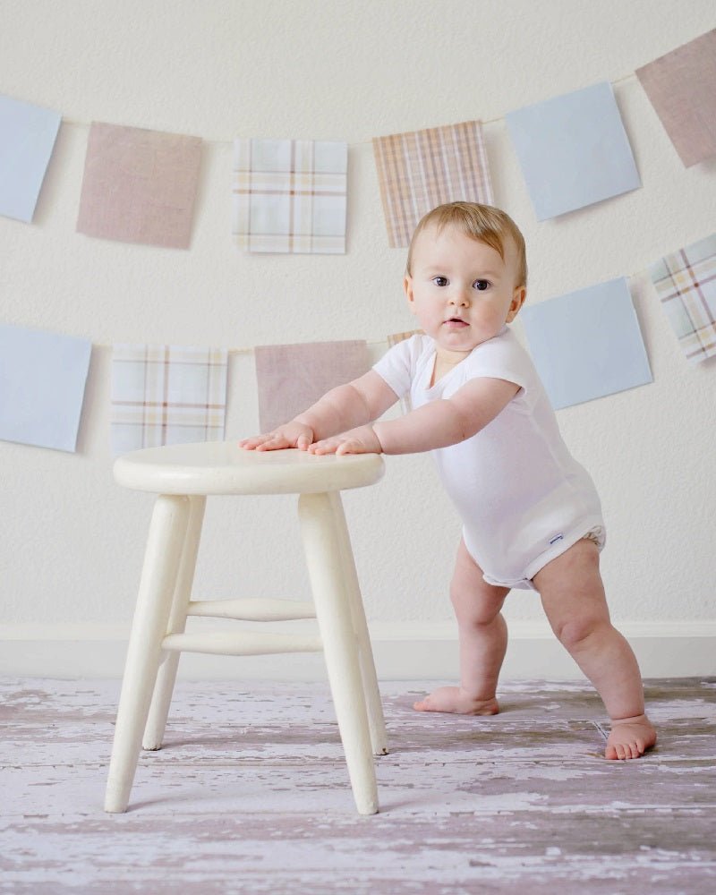 Baby Shower Planning Stress-Free: Delegating Tasks and Sharing Responsibilities - FoxE Baby