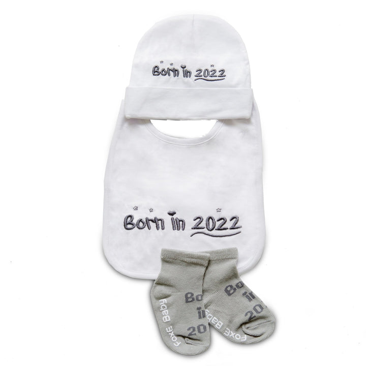 Born In 2022 Bib, Beanie, and socks gift set