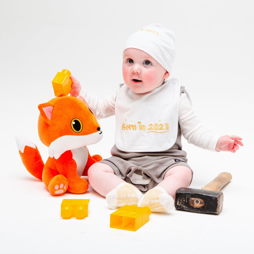 Bib, Beanie, and socks gift set - FoxE Baby